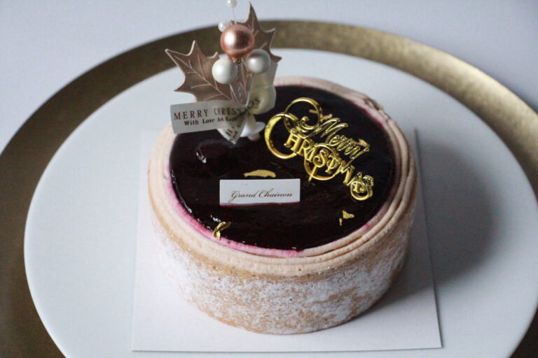 クリスマスケーキ ノエルマロンカシス